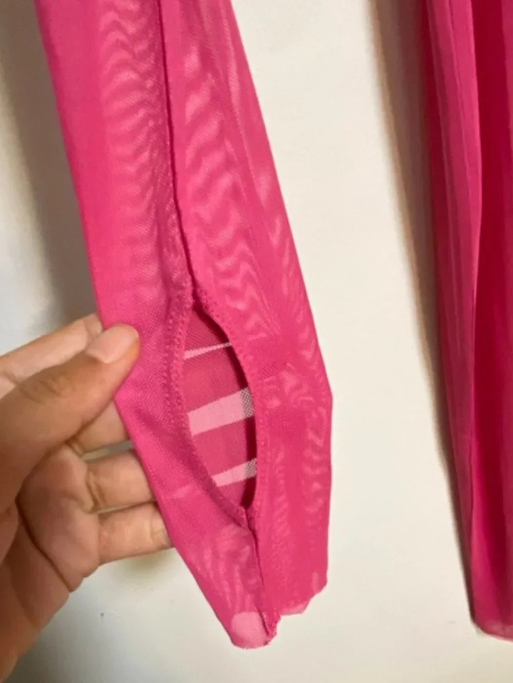 AFRM hot pink